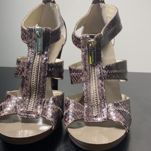 Michael Kors Heels - Picture 2 of 7